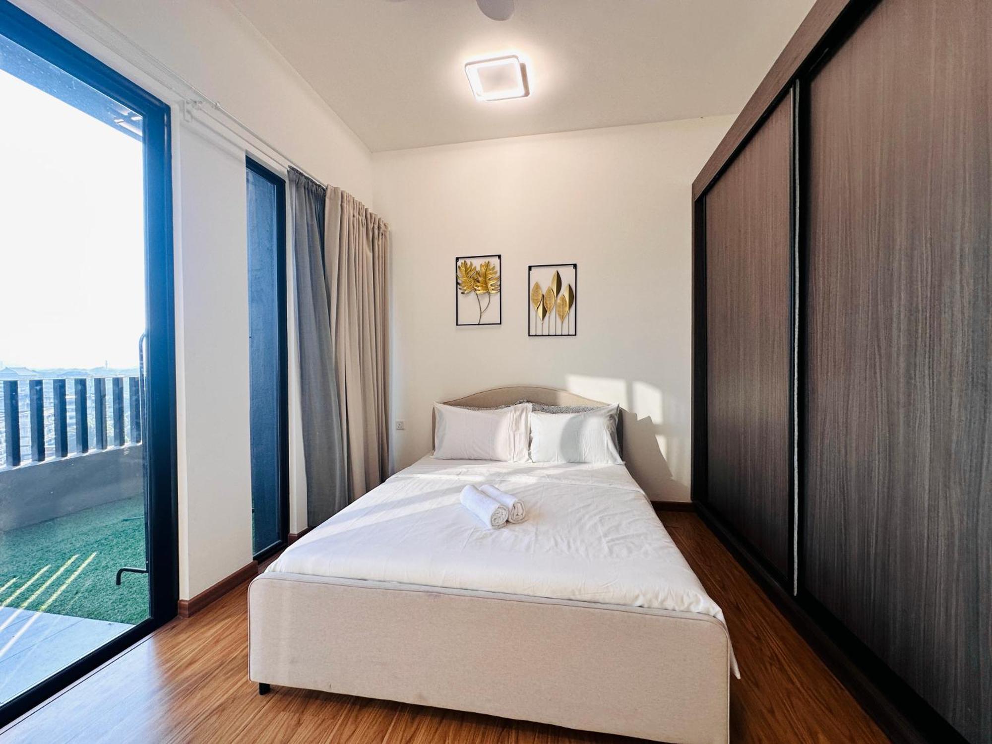 New Georgetown Instagramable 2Br Homestay For 10Pax 无敌美景两房民宿 Beacon Executive Suite Eksteriør bilde