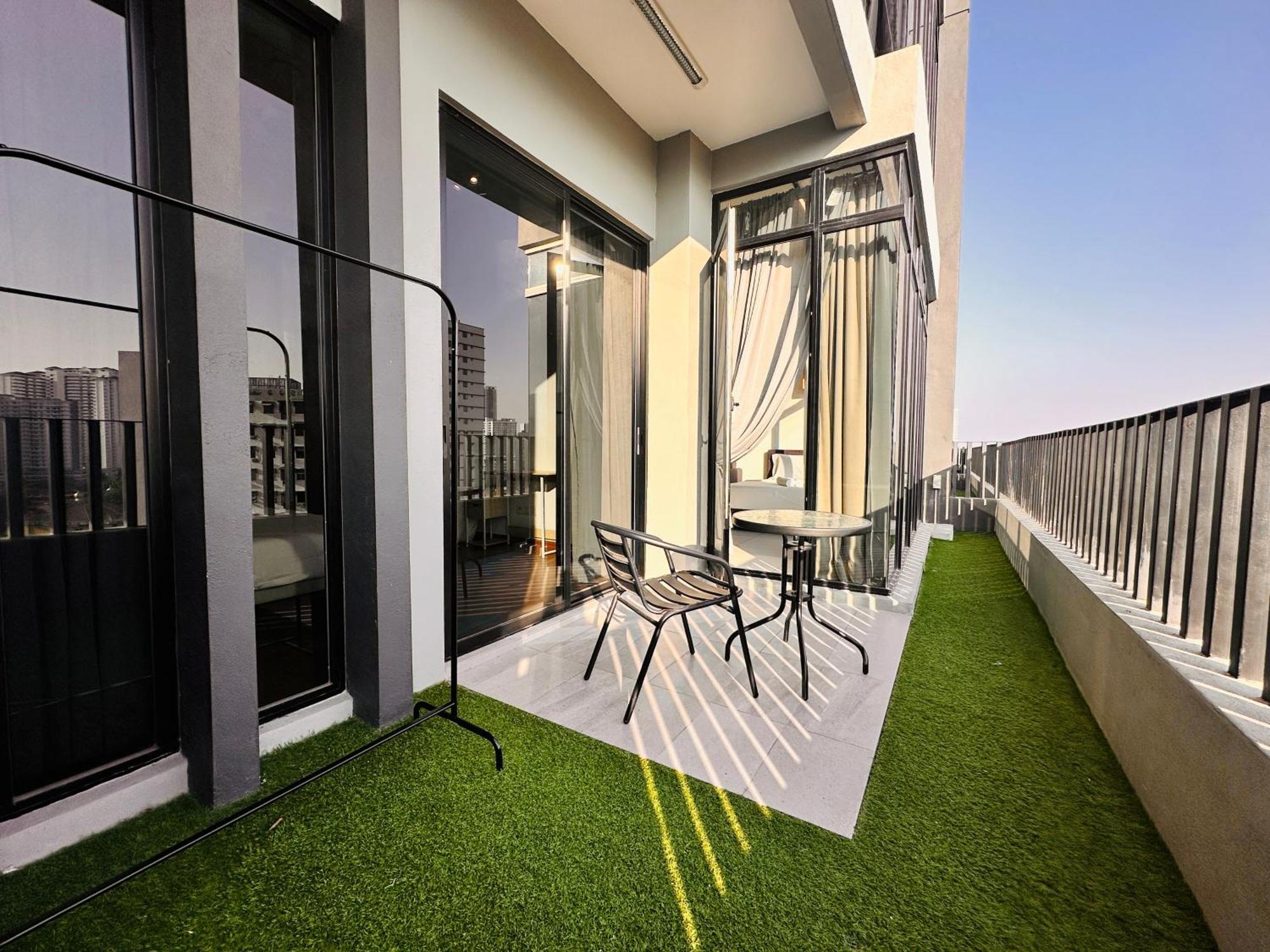 New Georgetown Instagramable 2Br Homestay For 10Pax 无敌美景两房民宿 Beacon Executive Suite Eksteriør bilde