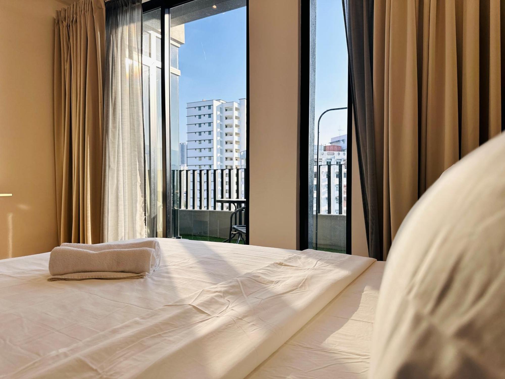 New Georgetown Instagramable 2Br Homestay For 10Pax 无敌美景两房民宿 Beacon Executive Suite Eksteriør bilde